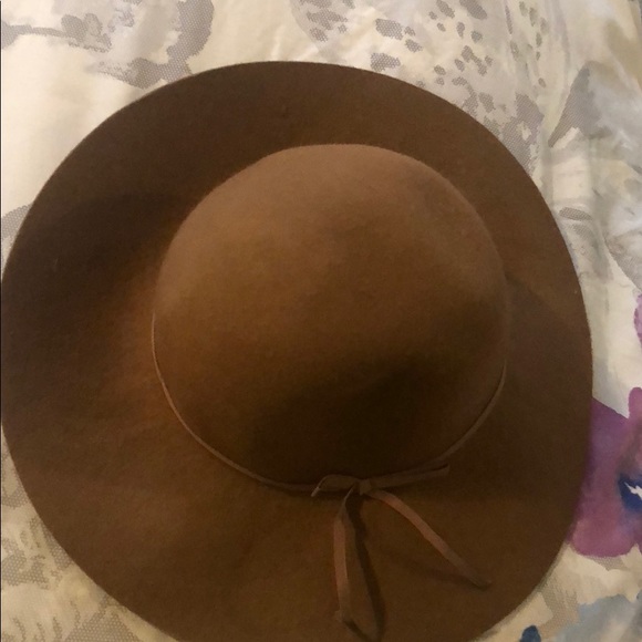 Nine West Accessories - Nine West hat